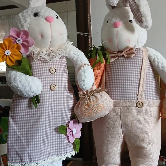 Easter Door Greaters NWT COMES IN A PAIR - Picture 5 of 5